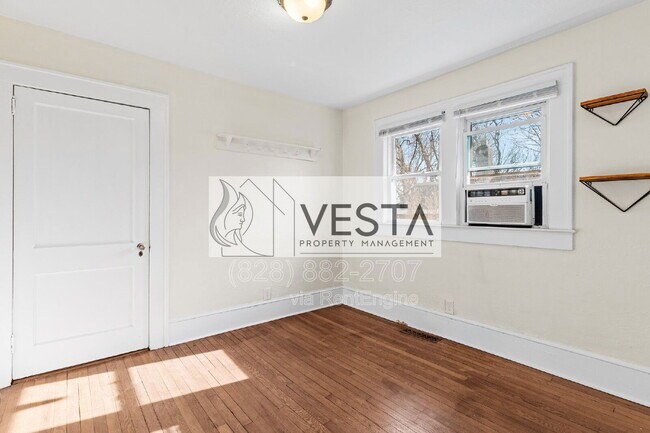 Building Photo - 114 Richmond Ave