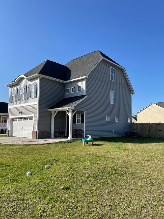Building Photo - 311 Pebble Shore Dr