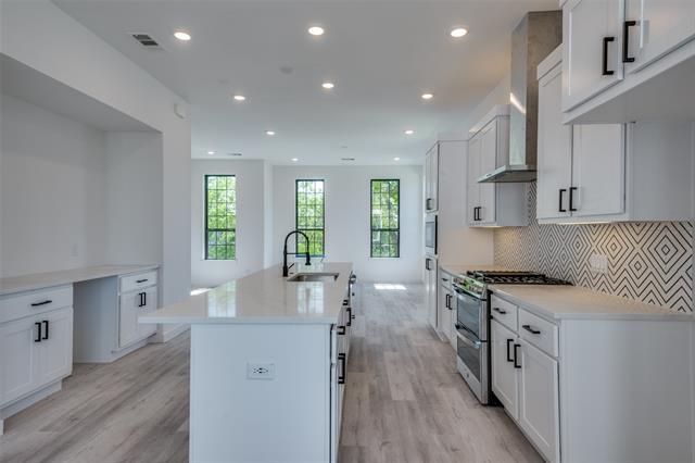 Building Photo - 4808 San Jacinto St