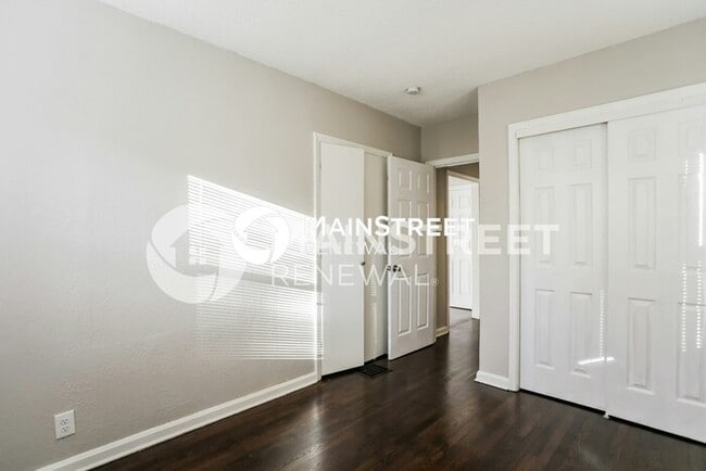 Building Photo - 3 Bedroom Pet-Friendly Home in KANSAS CITY...