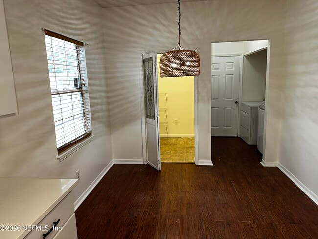 Building Photo - 6160 Chambore Ct