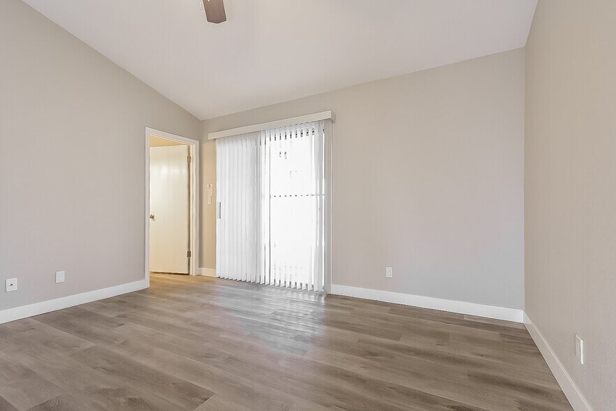 Building Photo - 4007 Mystic Canyon Ct