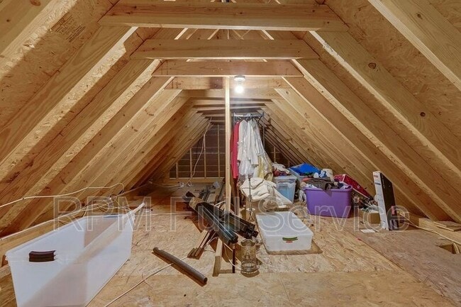 Building Photo - 177 Cottonwood Dr