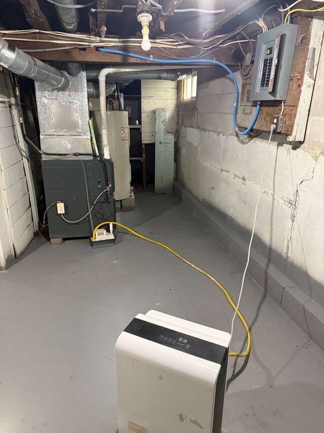 Building Photo - 1408 Ashmun St