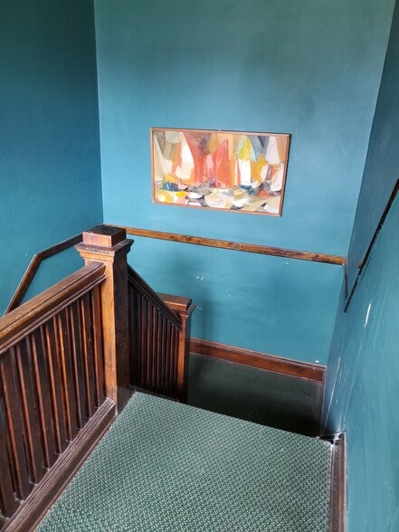 hall - 16516 Endora Rd