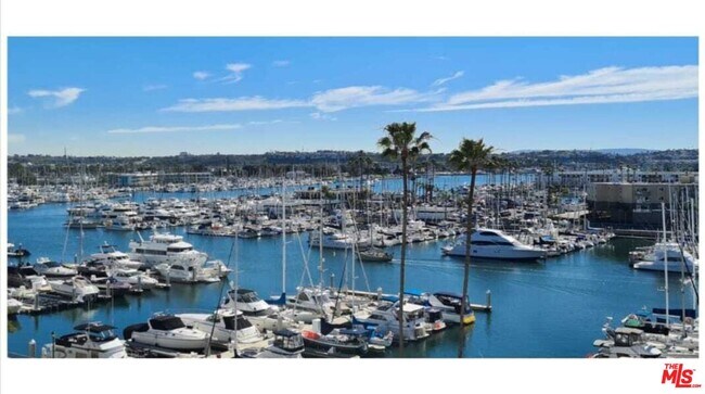 Building Photo - 4335 Marina City Dr