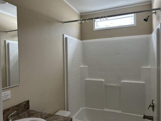 Building Photo - 6941 MacDonald Ct