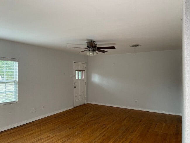 Building Photo - TECH TERRACE AREA - 3BED/3BATH NOW PRELEASING - AVAILABLE LATE JULY