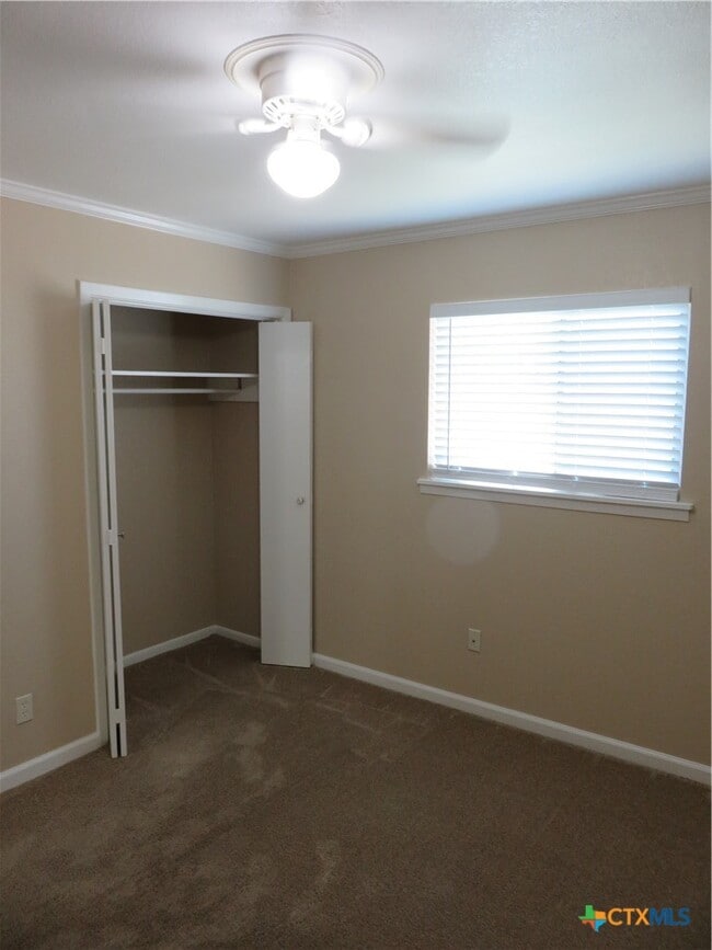 Building Photo - 1339 Mockingbird Ln