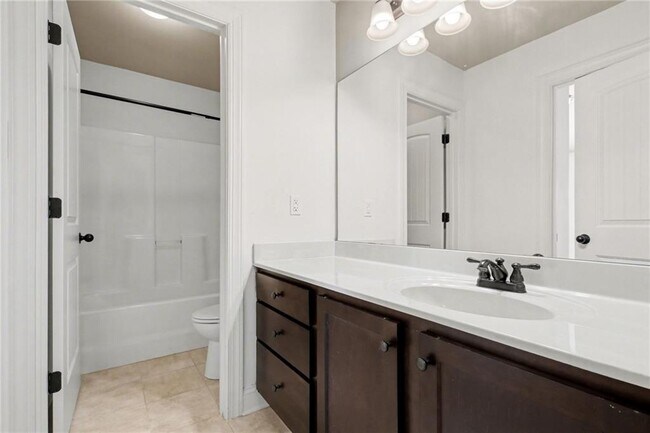 Building Photo - 2260 Harvest Ridge Cir NE