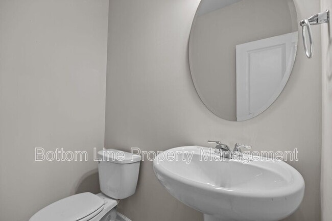 Building Photo - 316 Willard Frst Dr