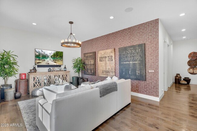 Building Photo - 3507 North 39th Pl