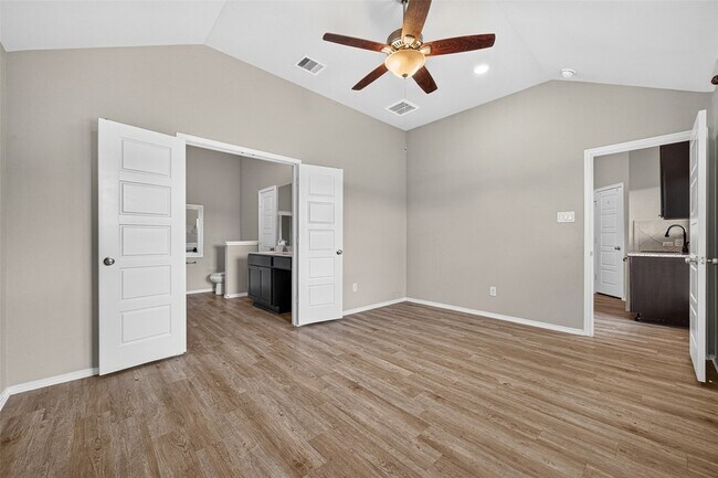 Building Photo - 6747 Scarlet Sagebrush St