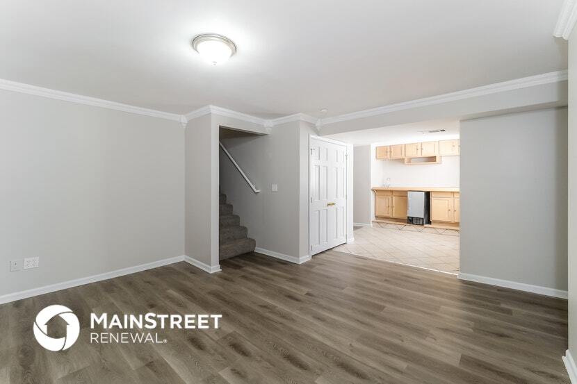 Building Photo - 18417 Spruce St