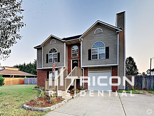 Building Photo - 4410 Fawnbrook Ave SW