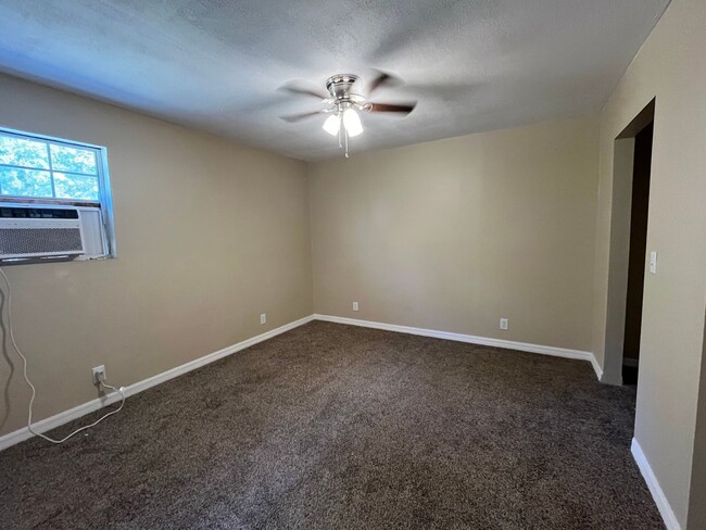 Building Photo - Charming Updated 2-Bedroom Home on 1 Acre ...