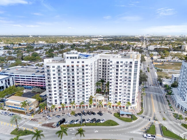 Building Photo - 1830 Radius Dr