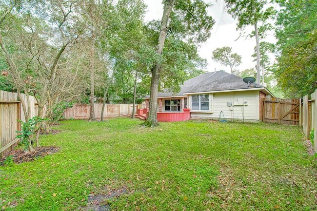 Building Photo - 18 Bonnaire Dr