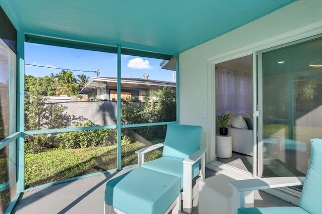 Building Photo - 604 SE 4th Ave