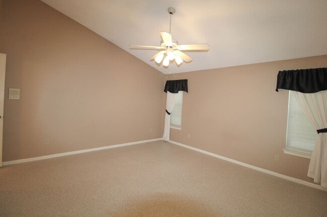 Building Photo - 10323 Quail Meadow St