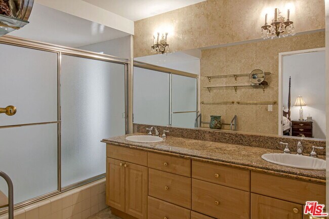 Building Photo - 2546 Cordelia Rd