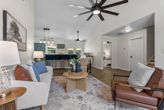 Building Photo - Forest Park