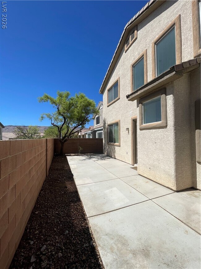Building Photo - 11049 Zarod Rd
