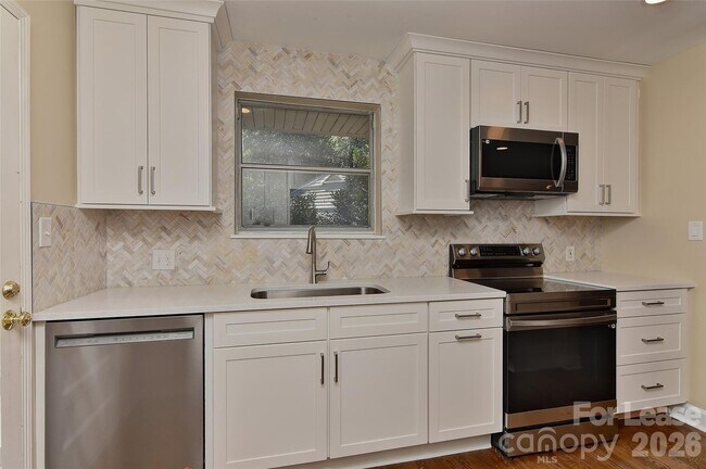 Building Photo - 1215 Sewickley Dr