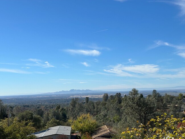 Building Photo - 4974 Beckwourth Ct., Oroville - Kelly Ridg...