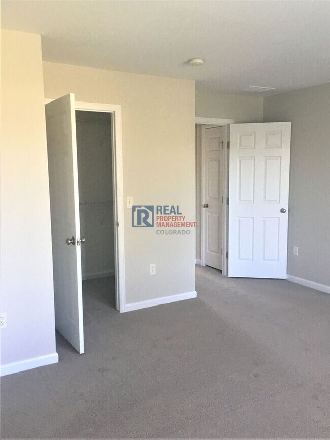Building Photo - 4011 San Marco Dr
