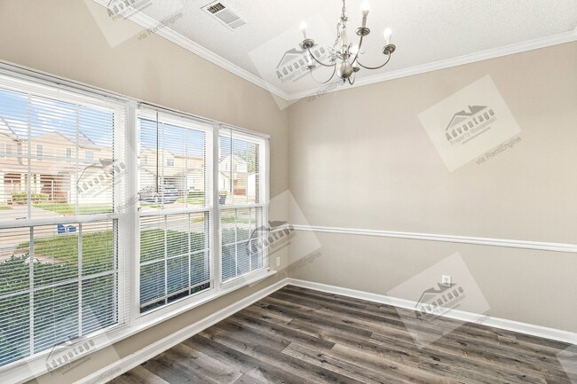 Building Photo - 235 Shenandoah Dr