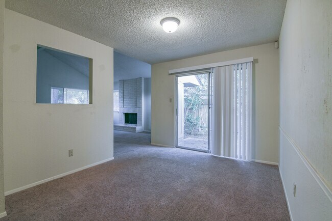 Building Photo - 23027 Banquo Dr