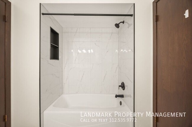 Building Photo - 409 Sara Ave