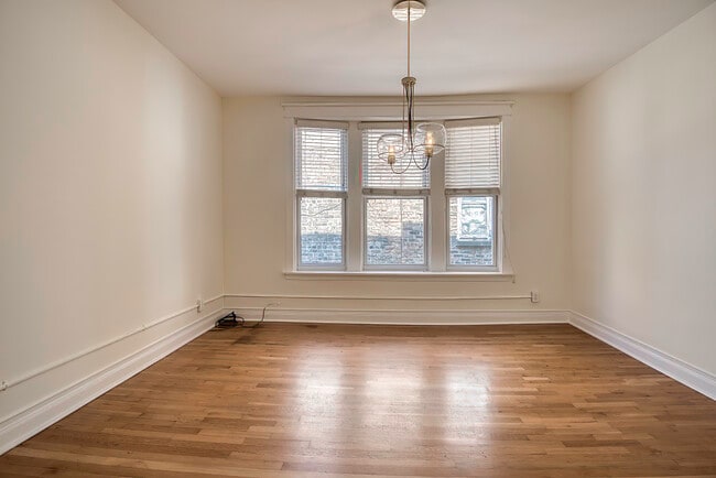 Building Photo - 4426 N Drake Ave