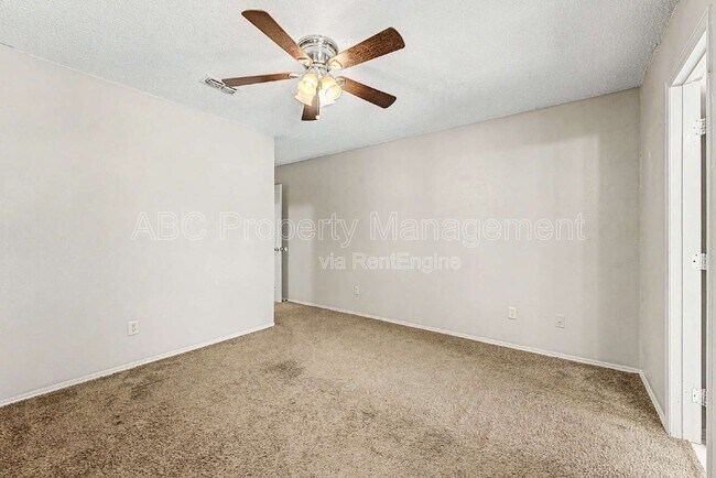 Building Photo - 3033 Mica St