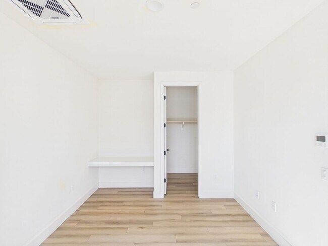 Building Photo - 713 Passion Ct