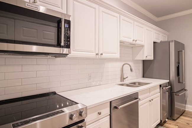 Building Photo - 115 Mt Carmel Rd