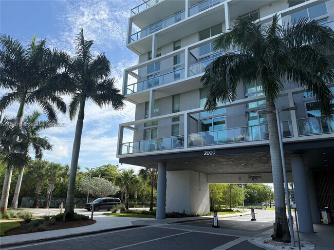 Building Photo - 2000 Metropica Wy