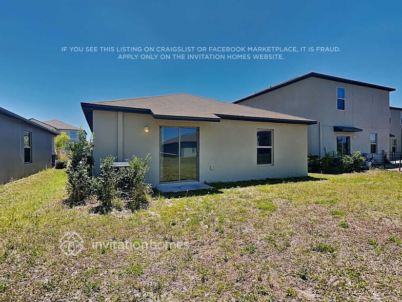 Building Photo - 7112 Paradise Island Ct