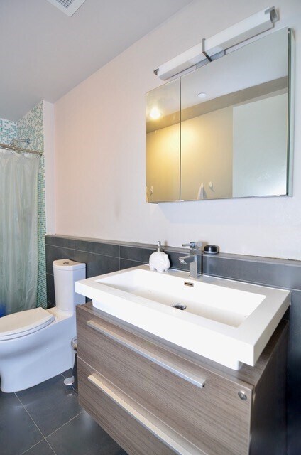 Building Photo - 691 Massachusetts Ave