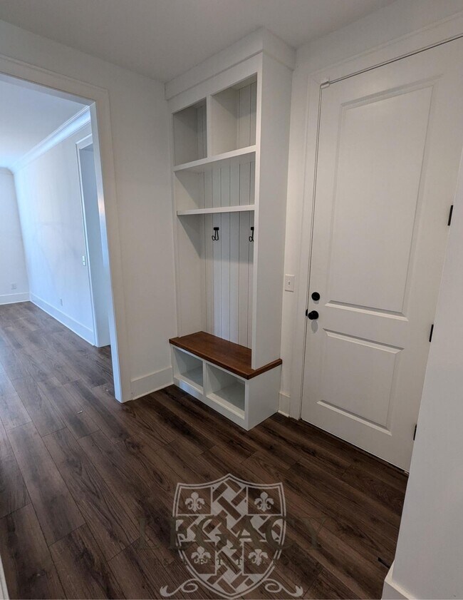 Building Photo - 7276 Ludlow Dr