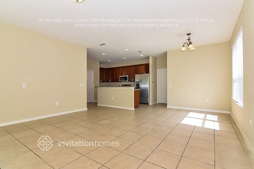 Building Photo - 3290 Fawnwood Dr