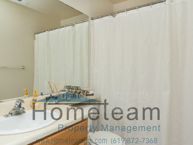 Building Photo - 1246 Balboa Cir