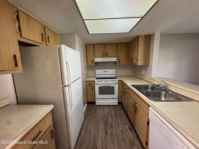 Building Photo - 1068 Mollie Ln