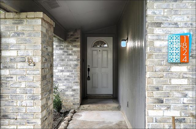 Building Photo - 1824 Castille Dr