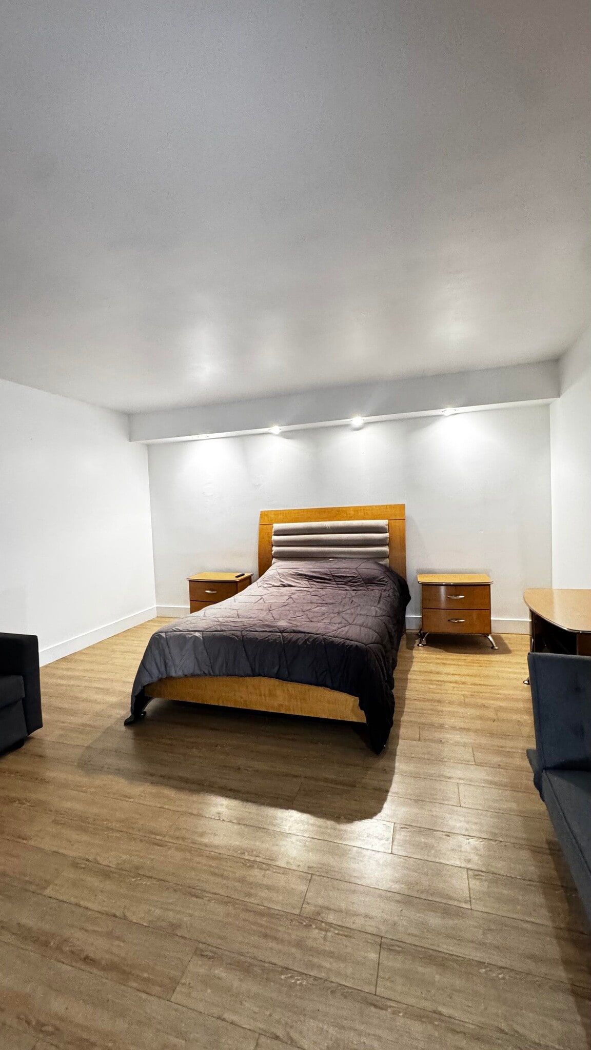 Building Photo - 999 Brickell Bay Dr