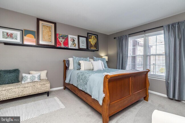 Building Photo - 42 Dogwood Ln