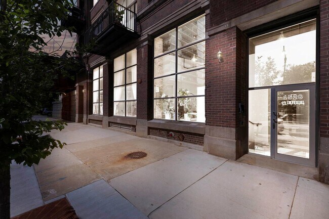 Building Photo - 1528 S Wabash Ave