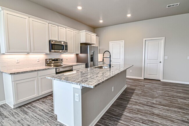 Building Photo - 2714 Southwest St