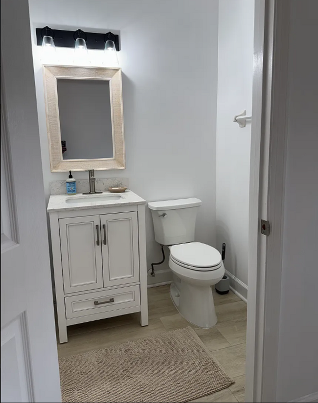 Building Photo - Stunning 3/2.5 Neptune Beach Home less tha...